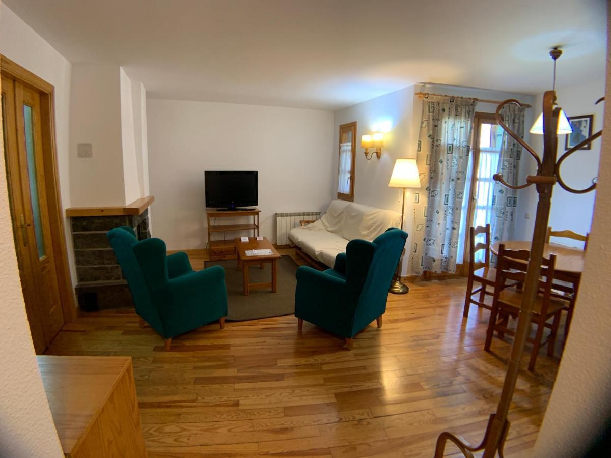 B35 - Edif. Sayo IV Apartamento - Villmor Benasque Exterior foto