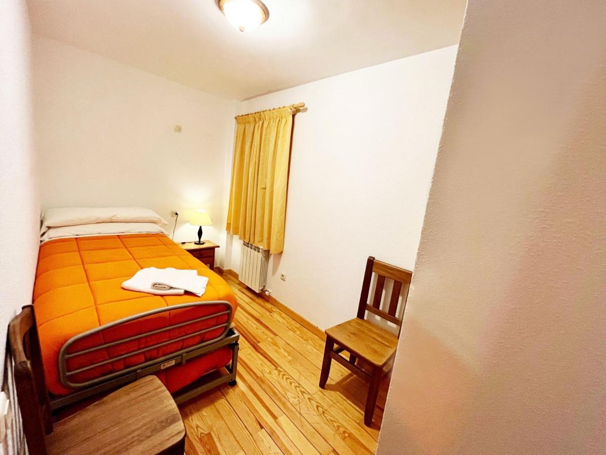 B35 - Edif. Sayo IV Apartamento - Villmor Benasque Exterior foto